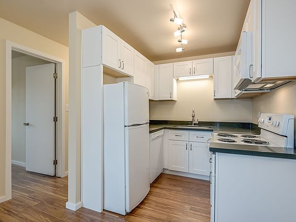 5th image of 1000 E Aloha St APT 7