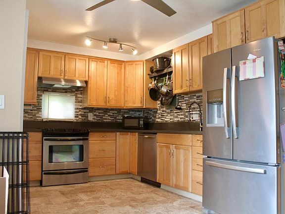 2nd image of 2584 N Spinnaker Ave