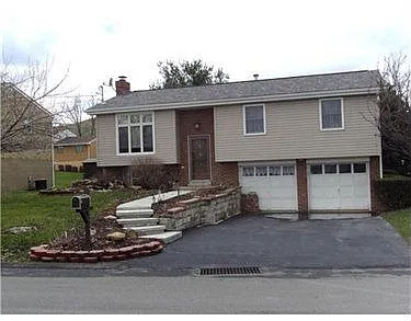 210 Vista Dr photo 1