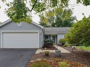 27W167 Chartwell Dr, Winfield, IL 60190