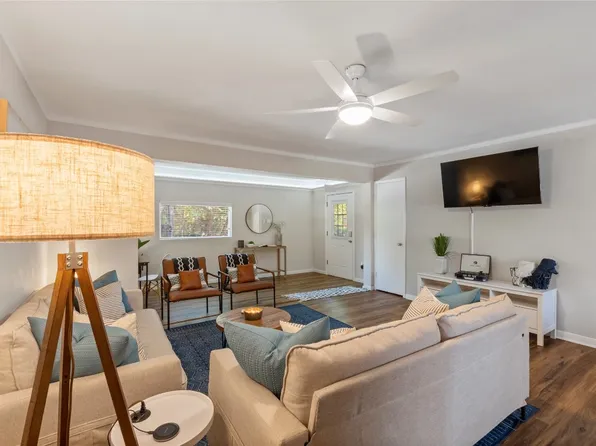 308 Hickory Dr, Tool, TX 75143