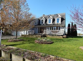 6375 E Reynolds Rd, Haslett, MI 48840