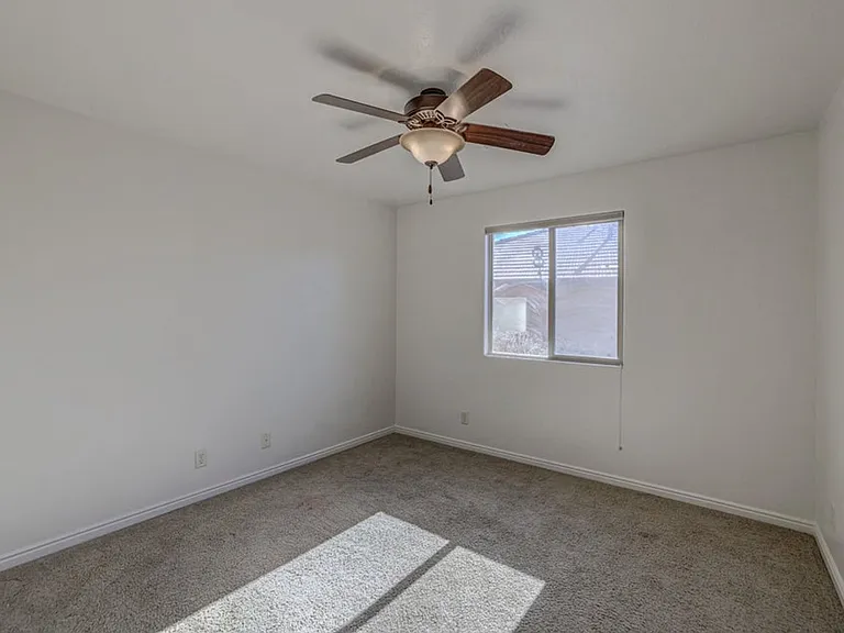 259 S 300 W — Photo 19
