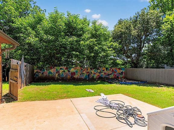 5th image of 1707 Wheaton Dr