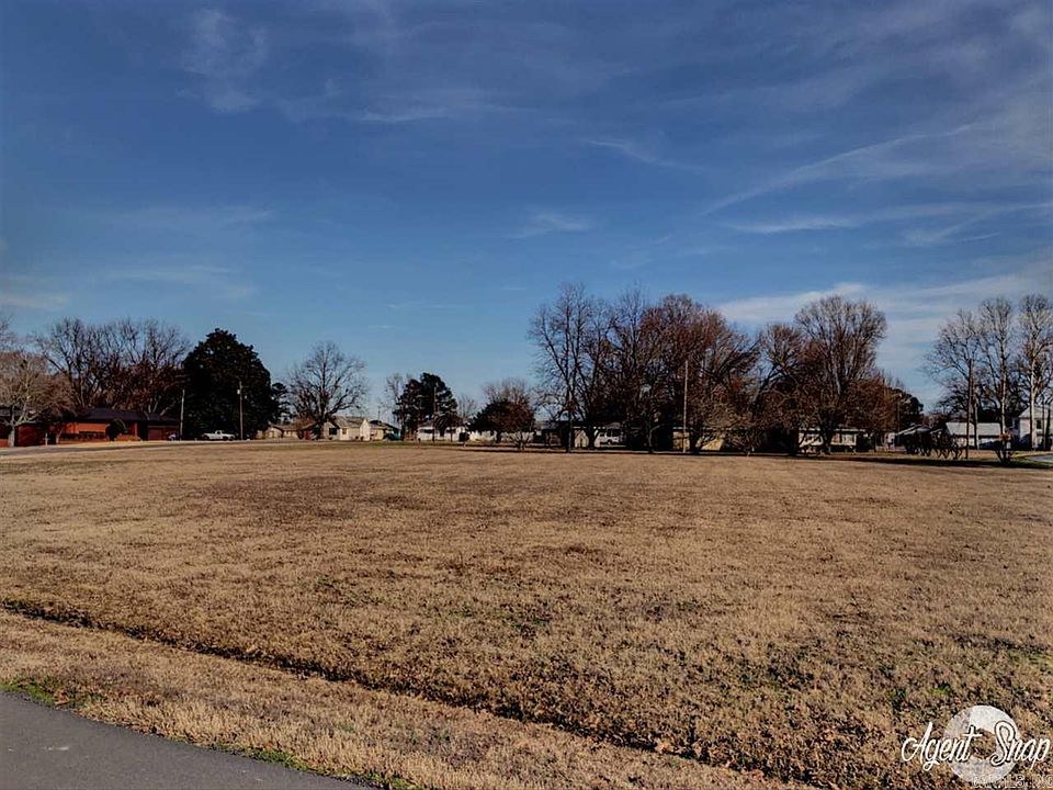 2nd image of 1 Jackson Rd
