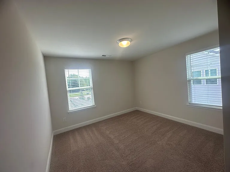 4006 Crimson Wood Ct — Photo 40