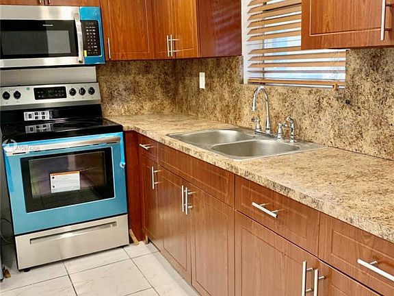 5th image of 9373 Fontainebleau Blvd APT K214