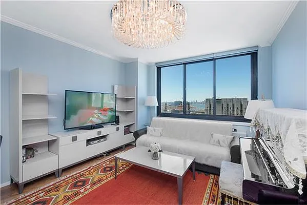 Rented by Mazzeo Real Estate | media 16