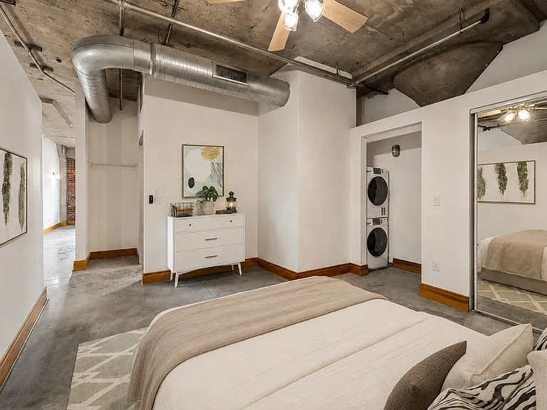 GW Apartments — Photo 40