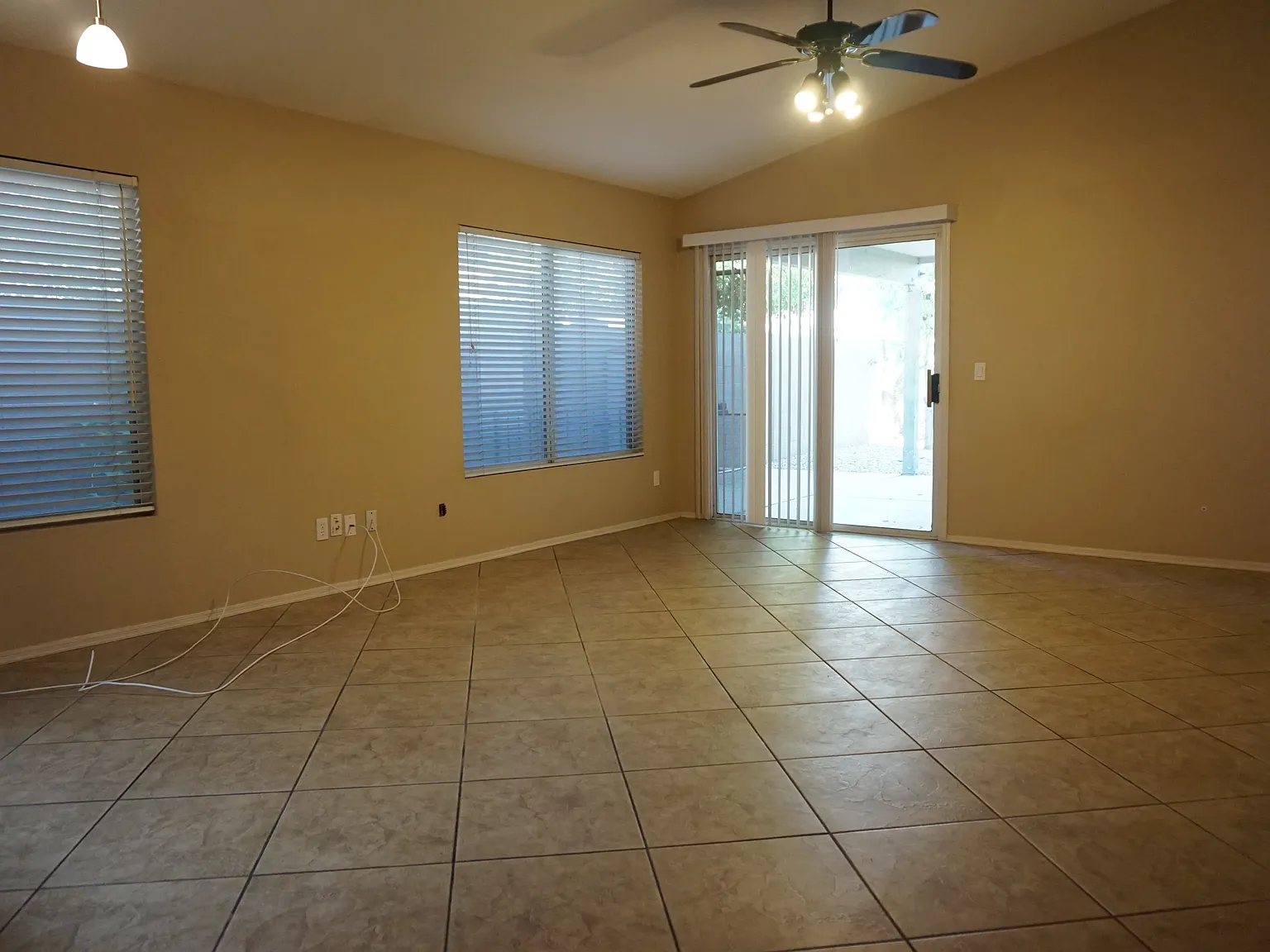 3 bed, 1548 sqft, $2,095 — Photo 4