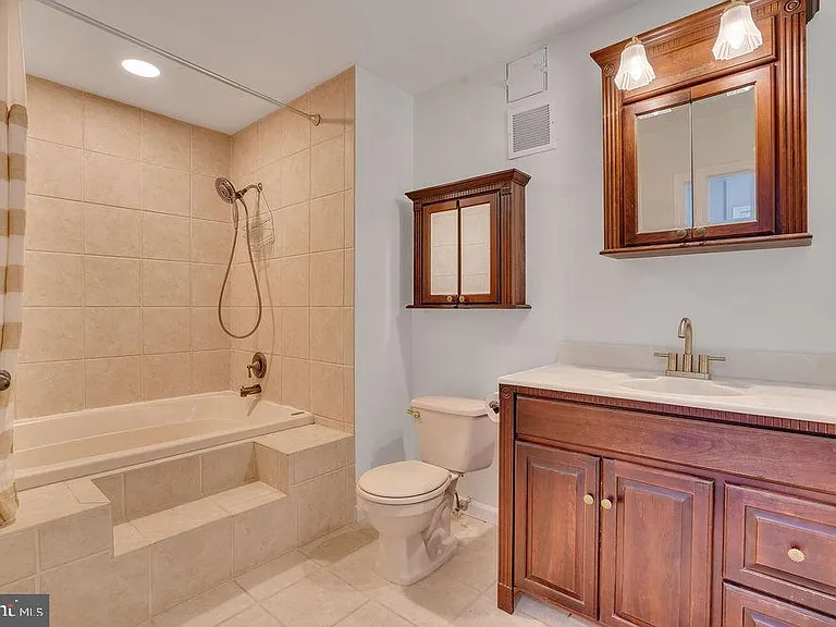 111 Park Pl — Photo 25