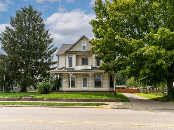 74 S Main St, West Alexandria, OH 45381
