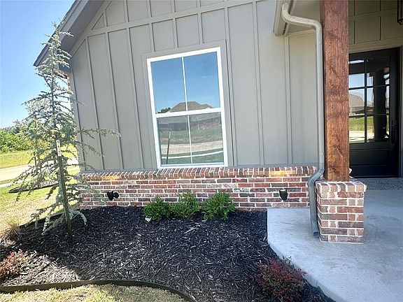4th image of 2110 W Sunset Dr
