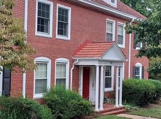 3201 S Stafford St APT A2, Arlington, VA 22206