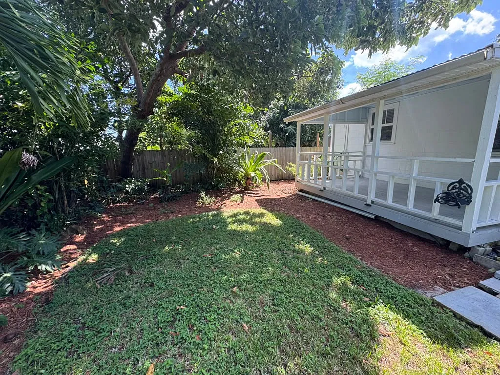 3 bed, 1092 sqft, $3,000 — Photo 4