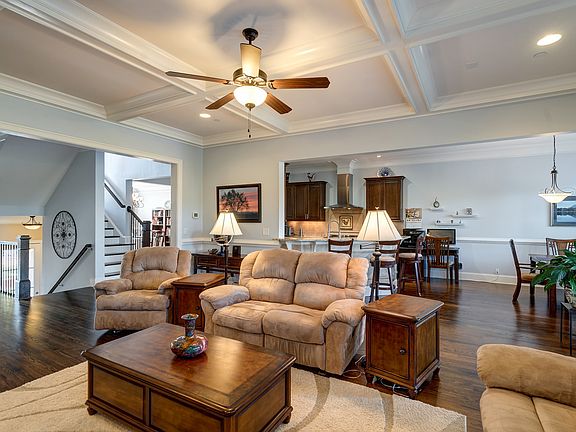 5th image of 4075 Thorndale Ln SE