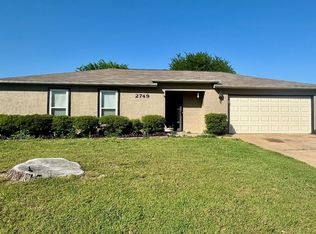 2749 Mill Pond Rd, Denton, TX 76209