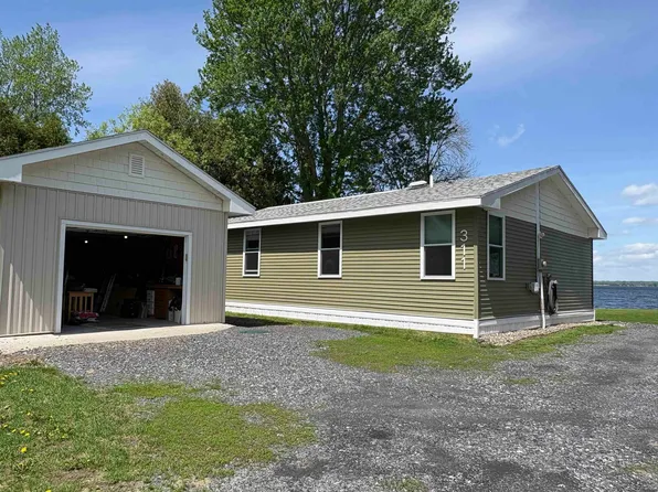 311 Green Point Road, North Hero, VT 05474