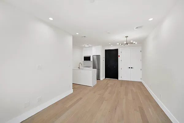 Rented by Massada Home Sales Inc | media 10