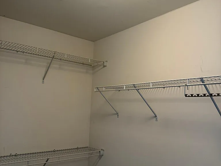 304 Susan Cir — Photo 20