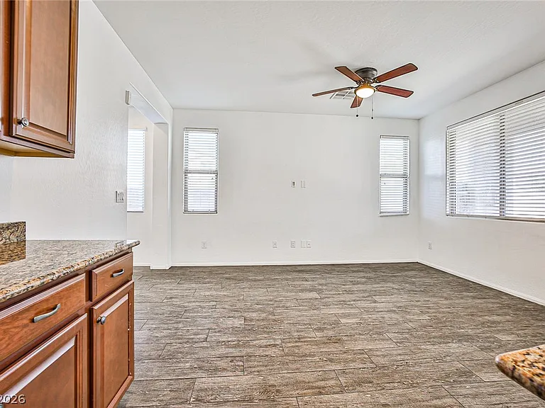 6360 Beavertail Pond Ave — Photo 9