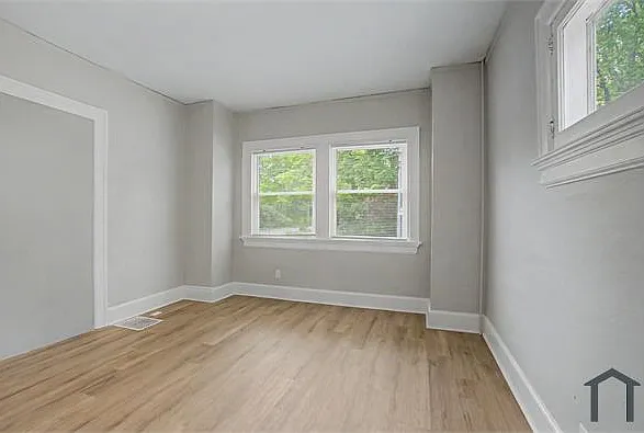 2600 Wayne Ave — Photo 12