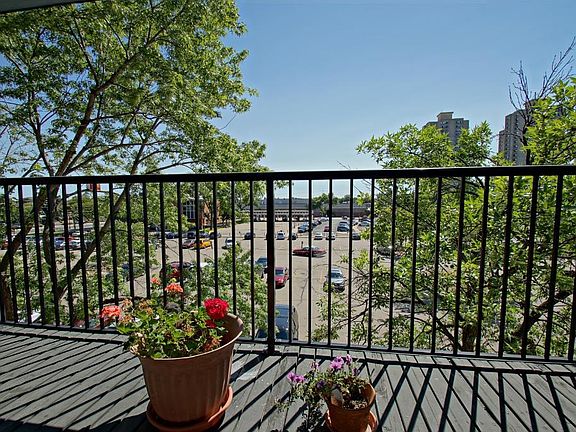 4th image of 1 W Lake St APT 306