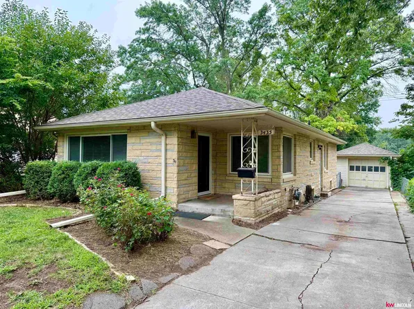3435 B St, Lincoln, NE 68510