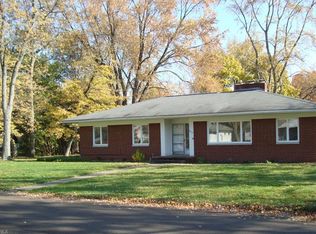 215 N Pershing Ave, Akron, OH 44313