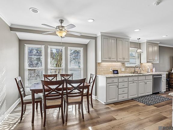 5th image of 12435 Parkvilla Ave