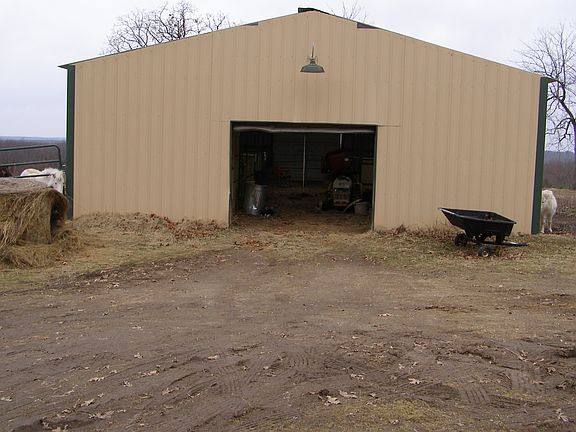 30x50 foot horse barn