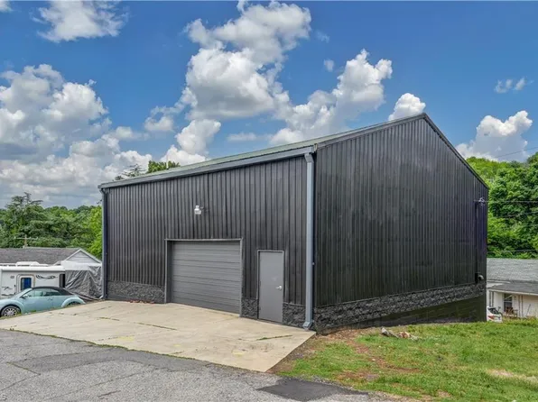 112 Short Morgan St, Eden, NC 27288