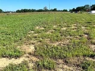 7020 Catalina Ct, Pleasant Hill, IA 50327