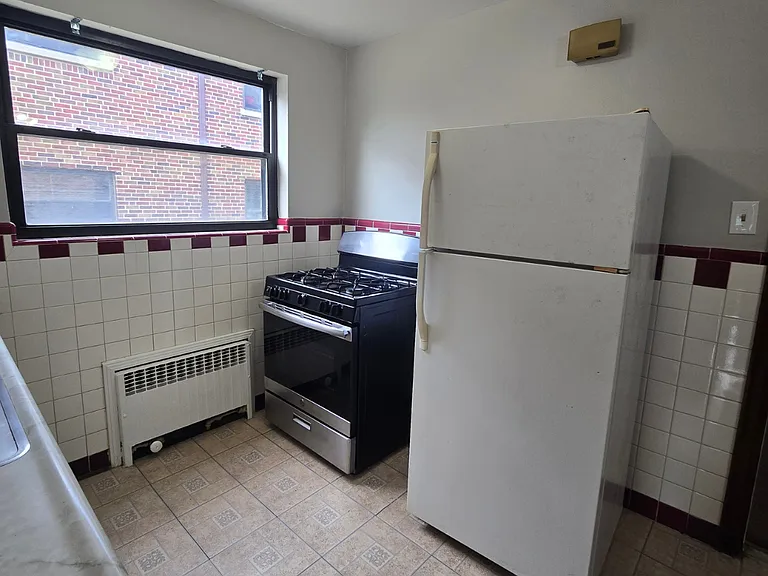 Boudinot Apartments — Photo 9