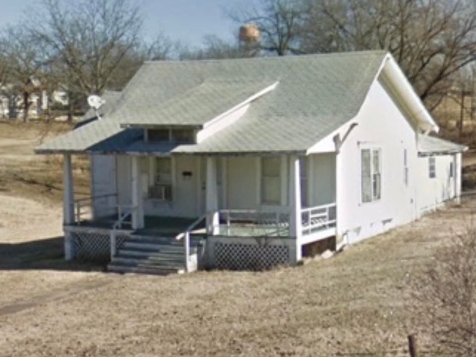 2nd image of 211 S C St