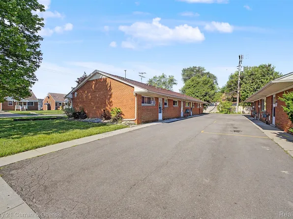 4222 Drouillard St, Lincoln Park, MI 48146