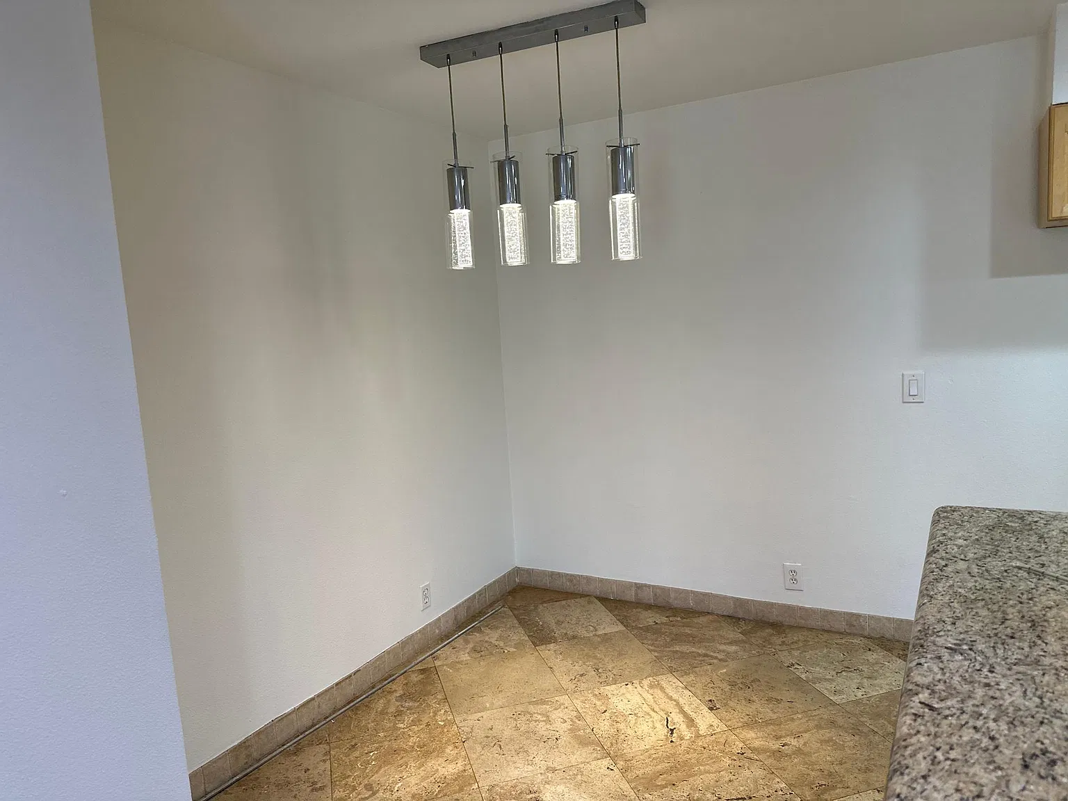 2 bed, 1435 sqft, $3,100 — Photo 3
