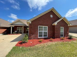 814 Muirfield Dr, Starkville, MS 39759