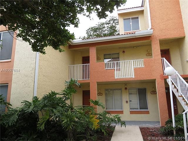 1st image of 952 Coral Club Dr #952