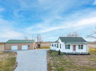 11614 Lake Rd, Highland, IL 62249