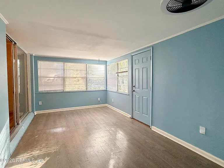 4037 Conga St — Photo 22