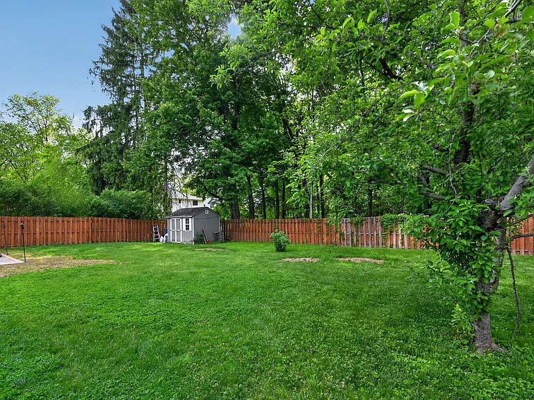6 Willow Way — Photo 24