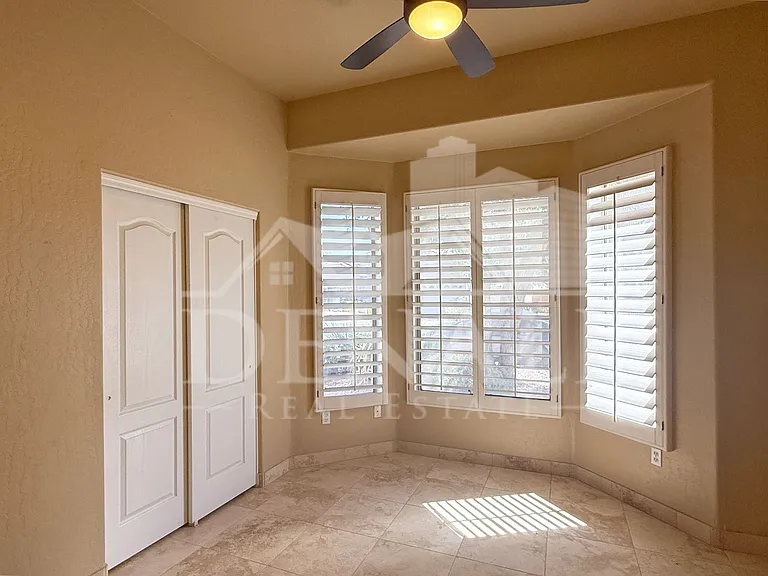 3533 N Desert Oasis — Photo 4