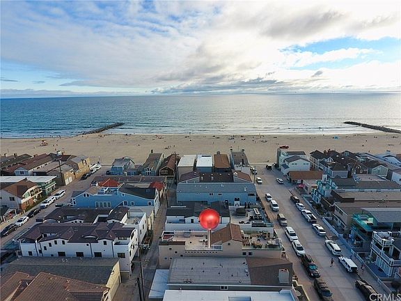 2nd image of 116 30th St #A