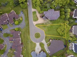 5057 Karachi St, West Bloomfield, MI 48322