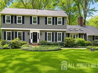 11 Beechtree Ln, Plainsboro, NJ 08536