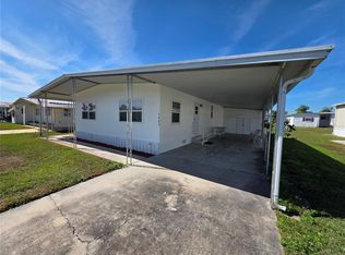 5403 Comanche St, Zephyrhills, FL 33542