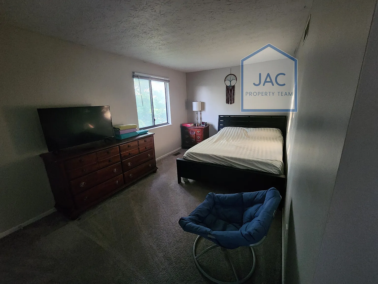 2 bed, 1.5 bath, 1180 sqft, $1,150 — Photo 1