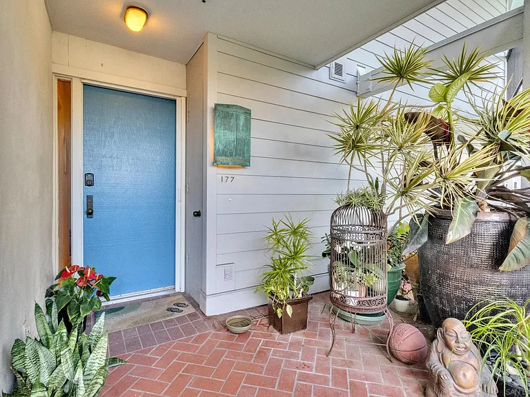 8263 Camino Del Oro #177 — Photo 29