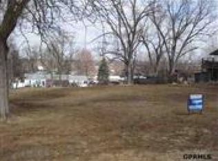 7840 Howard St, Omaha, NE 68114